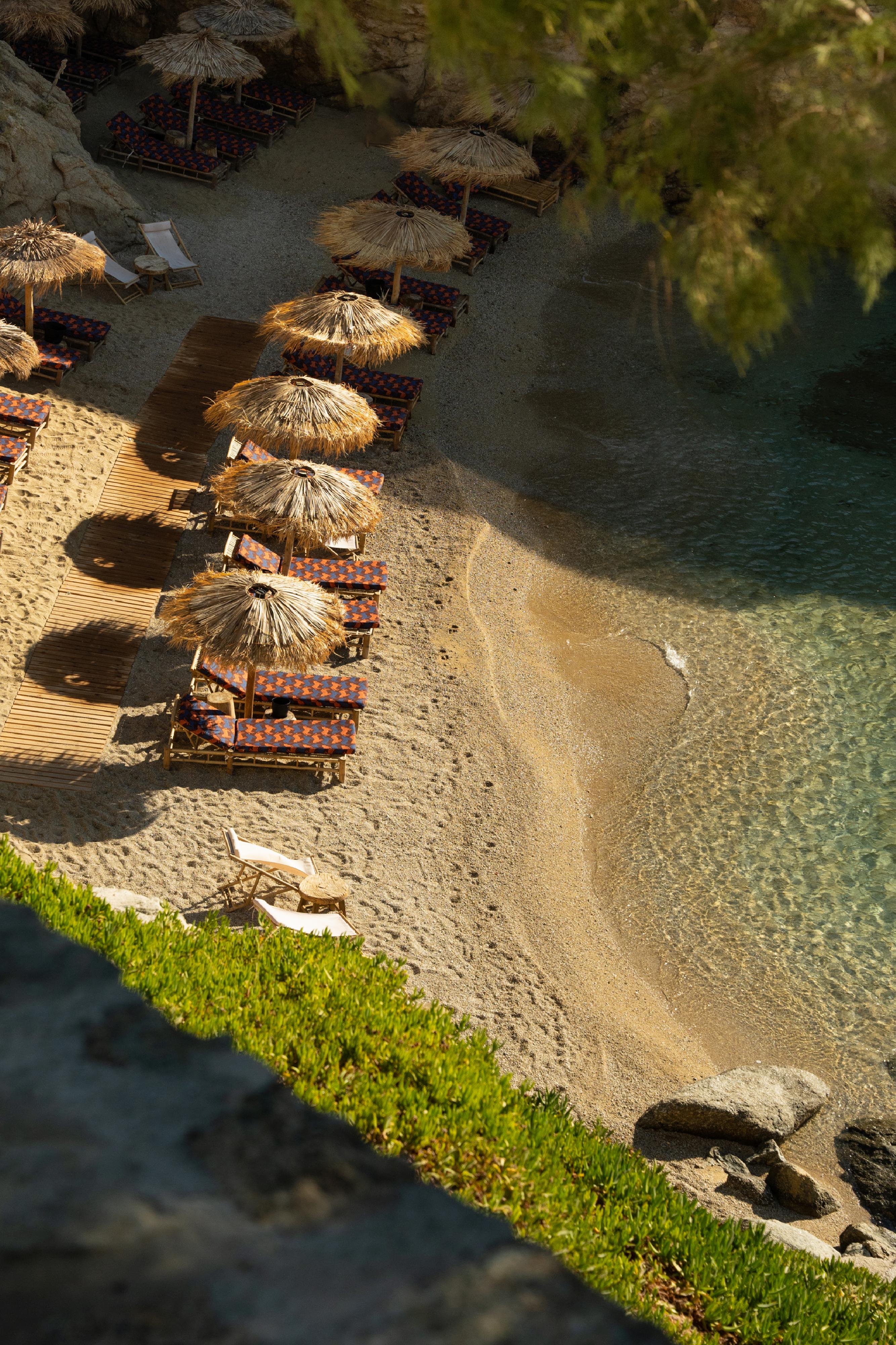 The Wild: Mykonos’ta Gelenekten İlham Alan Modern Lüks ve Paylaşım Ritüeli