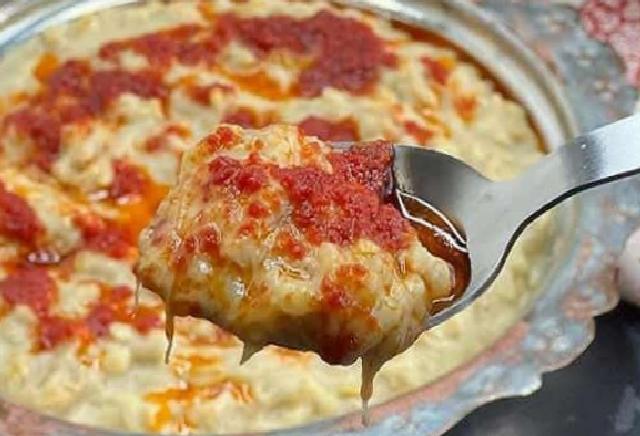 Uzun pişirme sürelerine son! Düdüklü tencerede tavuklu keşkek tarifi