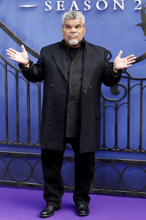 Wednesday Yıldızları Mor Halıda