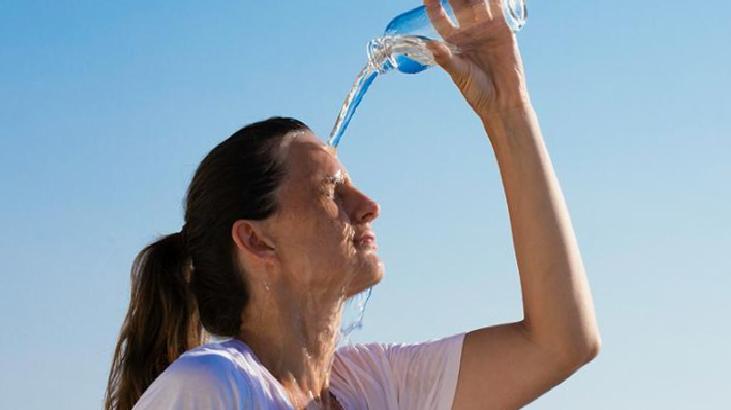 Yaz yorgunluğu uçup gidecek! Saniyeler içinde enerjik hissettiren altın kural