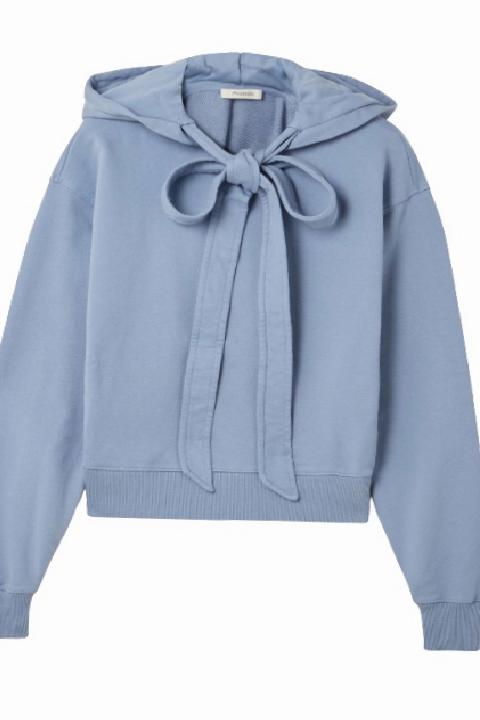 2025 Sonbahar Sweatshirt Trendleri: Konfor ve Şıklığın Yeni Dengesi