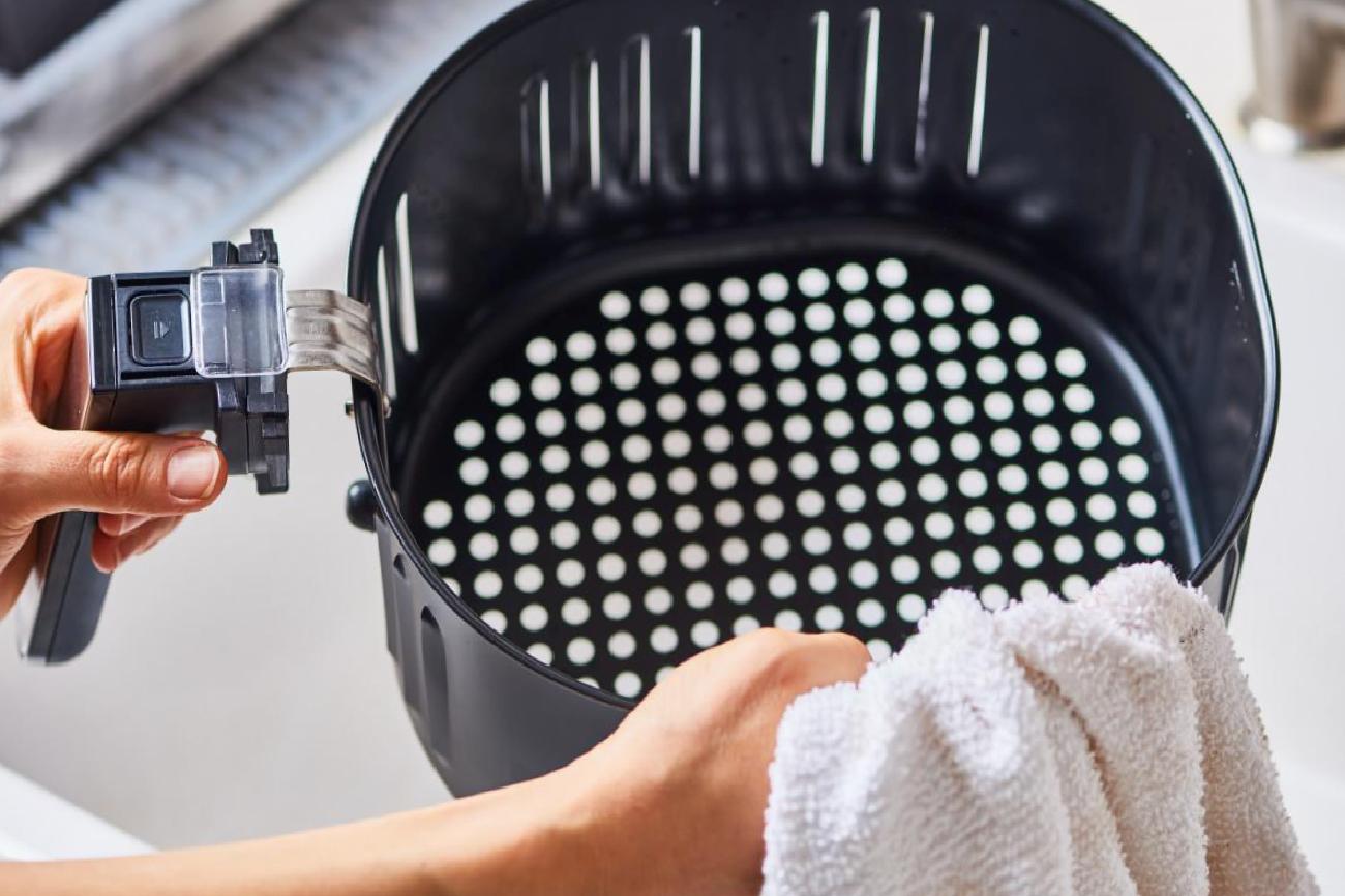 Airfryer Temizliğinde En Etkili Adımlar: Güncel Kılavuz ve İpuçları