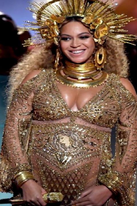 Beyoncé’nin Sahne Stilleri: Zaman İçinde İkonik Anlar ve Turneden Kareler