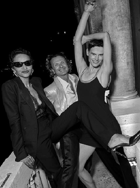 Black Orchid Reserve: Venedik’te Haider Ackermann ile Yeni Bir Parfüm Hikayesinin Başlangıcı