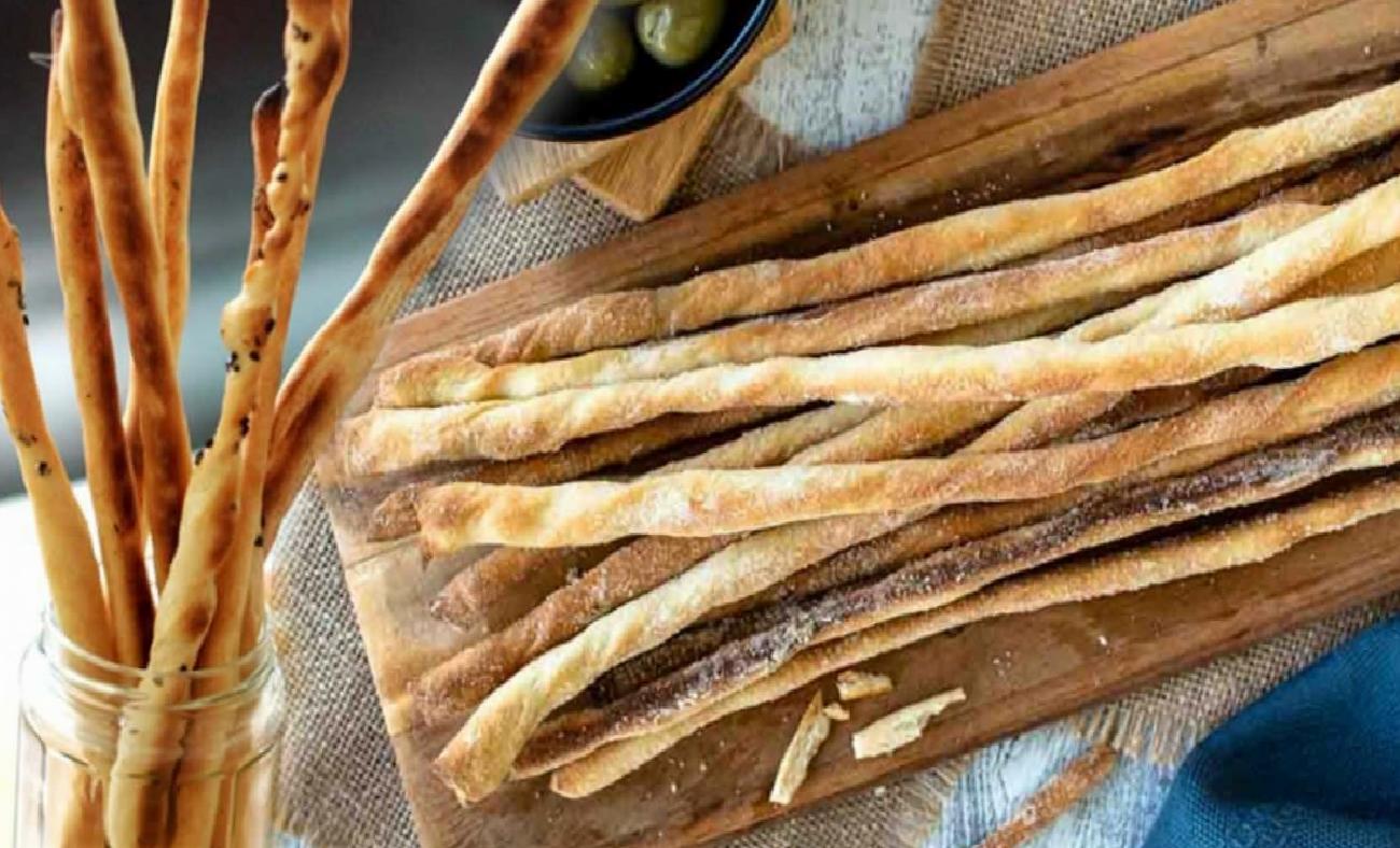 Evde Yapılan Klasik Grissini: İnce Çıtır Ekmek Çubukları Tarifi