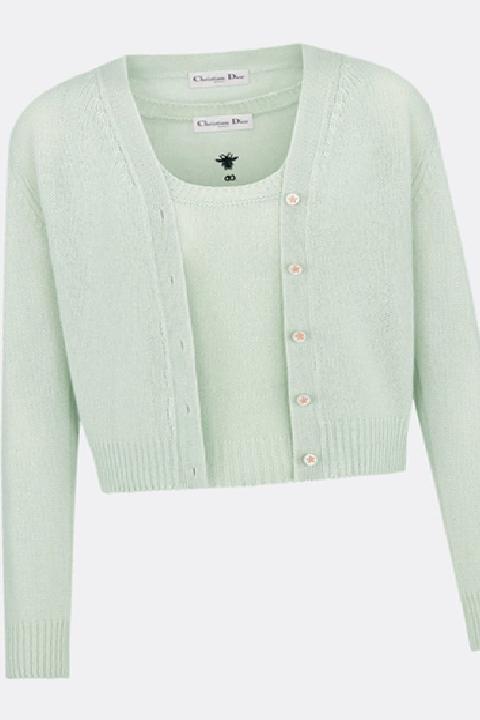 Geçiş Renkleri: Doğayla Uyumlu Yeşilin Yeni Tonları