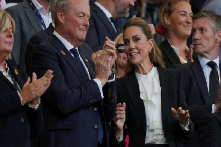 Görünen Değişim: Kate Middleton'ın Saç Rengi ve Kraliyet Ziyaretleri Üzerine Yeni Bir Bakış