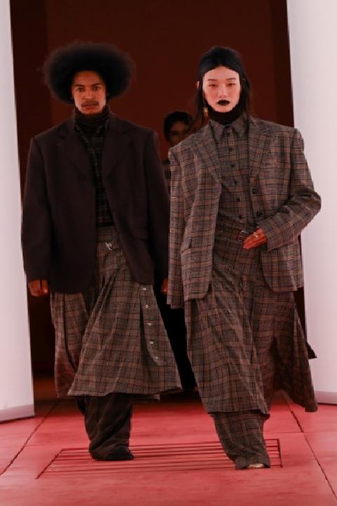 H&M'in Londra Defilesi: Sonbahar/Kış 2025 Koleksiyonunun Enerji Dolu Anları