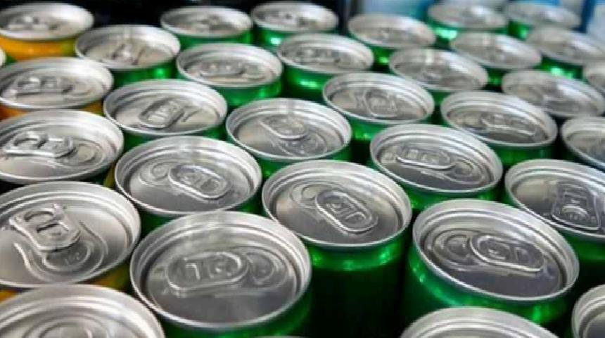 İngiltere, 16 Yaş Altında Enerji İçeceği Satışını Kısıtlıyor: Kafein Limiti 150 mg/lt Üzerine Çıkacak