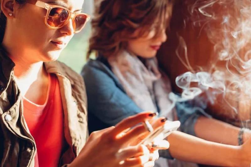 İspanya'da Yeni Tasarıyla Çocukları Koruma: Ebeveynlere Para Czası ve Tütün Ürünleri Üzerine Kısıtlamalar