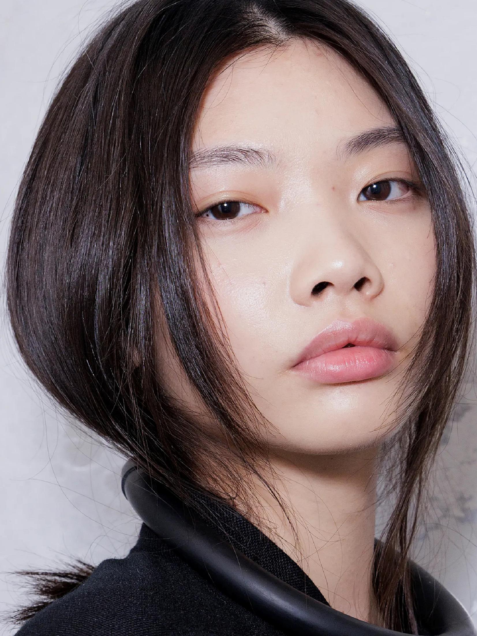 K-Beauty 2025: Bilimle Şeffaf Işıltı ve Kişiselleştirilmiş Bakımın Yükselişi