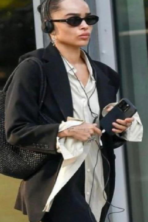 Kablolu Kulaklıklar: Nostaljiyle Modernliğin Buluşması ve Stil İfadesi