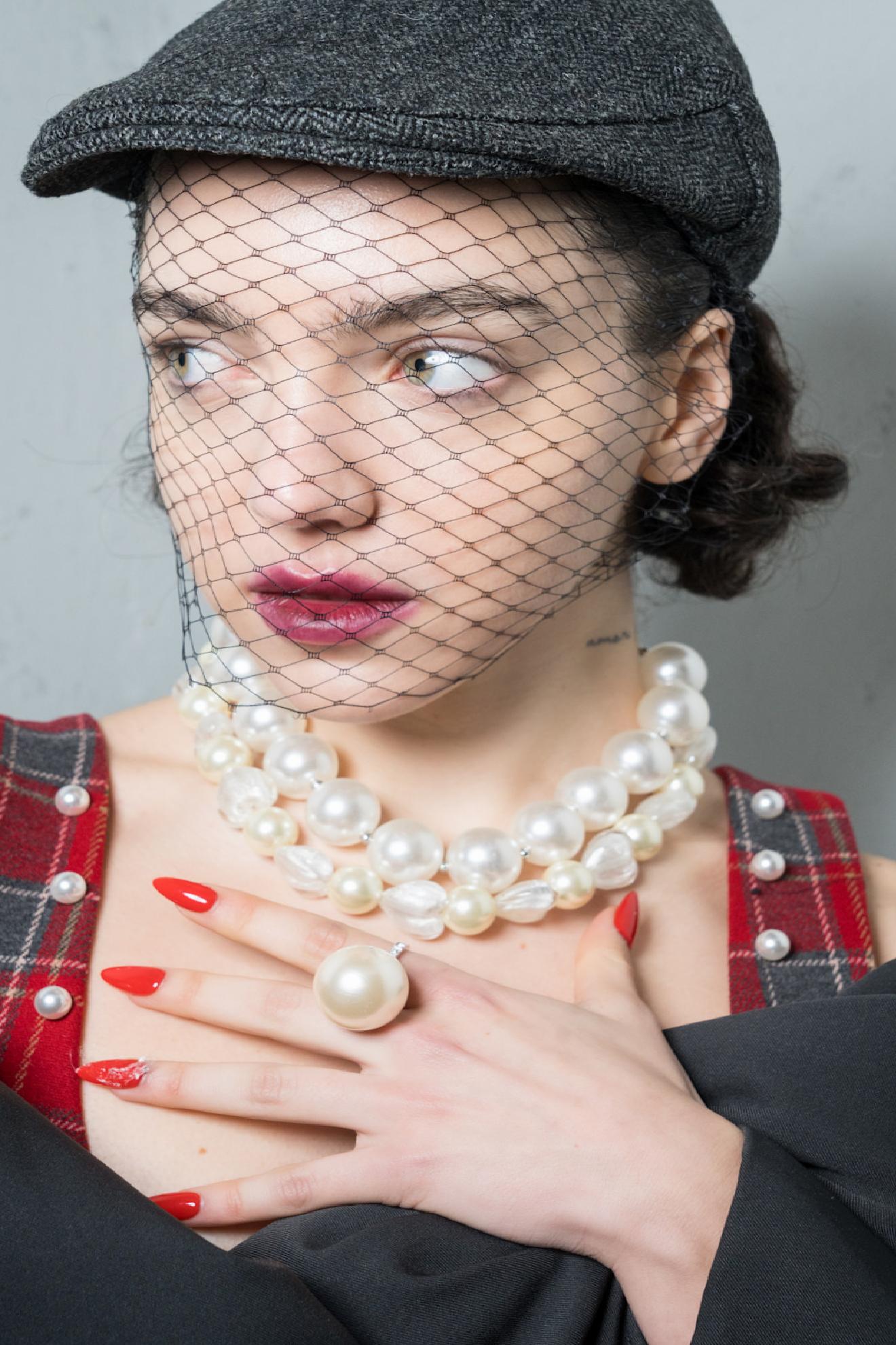 Kırmızının Zamanlar Ötesi Diyalektiği: Tarihsel ve Modern Güç Sembolü