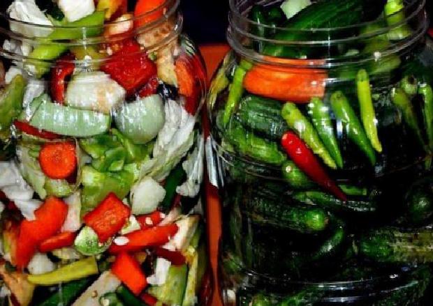 Kışa Hazır: Evde Salatalık Turşusu Yapımının Püf Noktaları ve Adımları