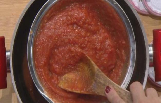 Kışlık Domates Sosu Konservesi: Kolay ve Lezzetli Bir Hazırlık Rehberi