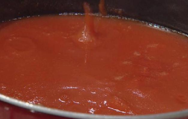 Kışlık Domates Sosu Konservesi: Kolay ve Lezzetli Bir Hazırlık Rehberi