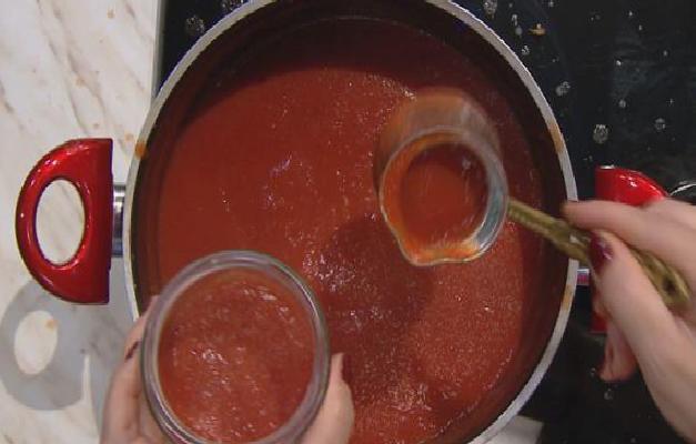 Kışlık Domates Sosu Konservesi: Kolay ve Lezzetli Bir Hazırlık Rehberi