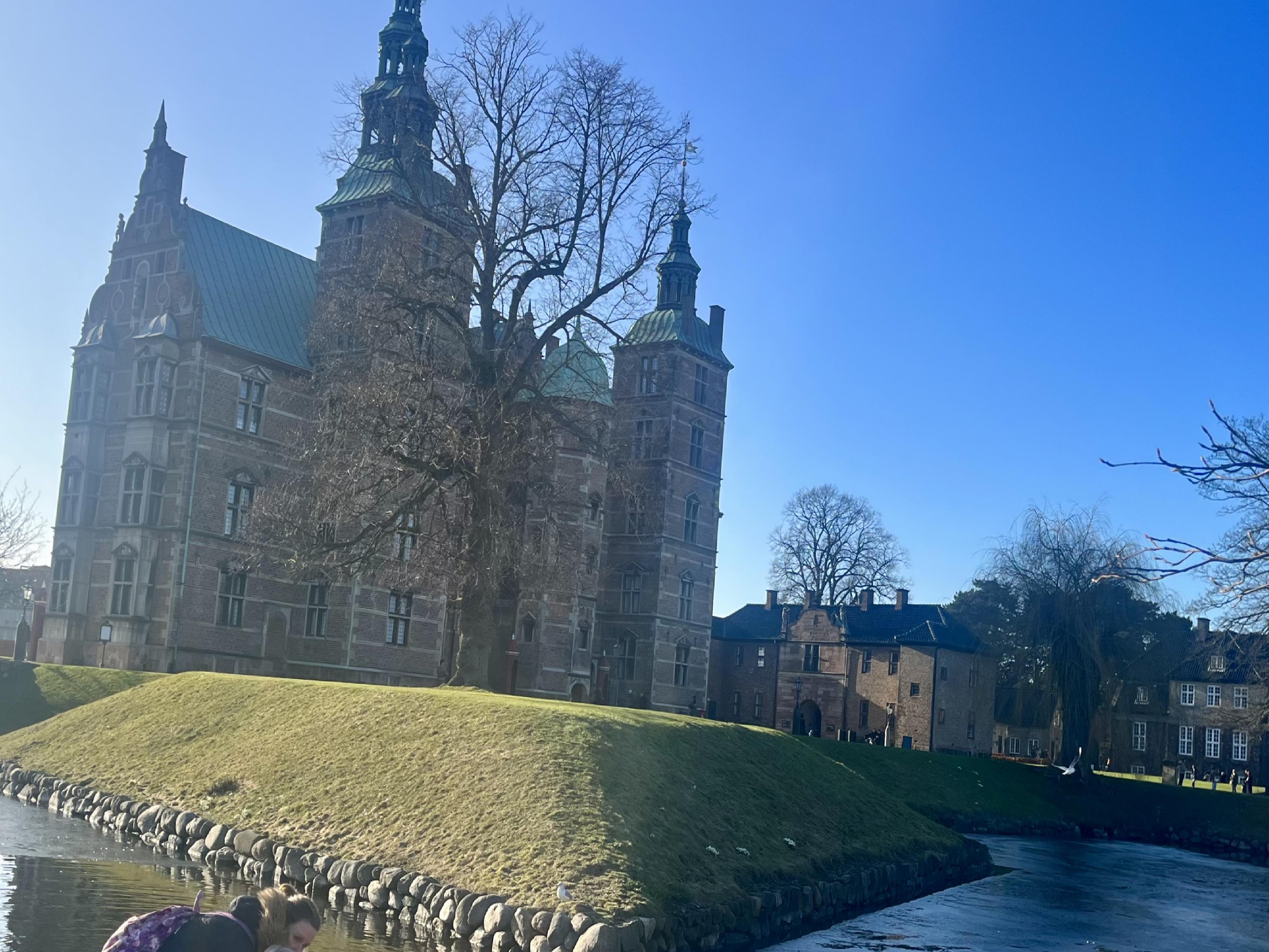 Kopenhag’da Hygge Dolu Bir Şehir Rehberi: Lezzet, Kültür ve Alışverişin Adresi