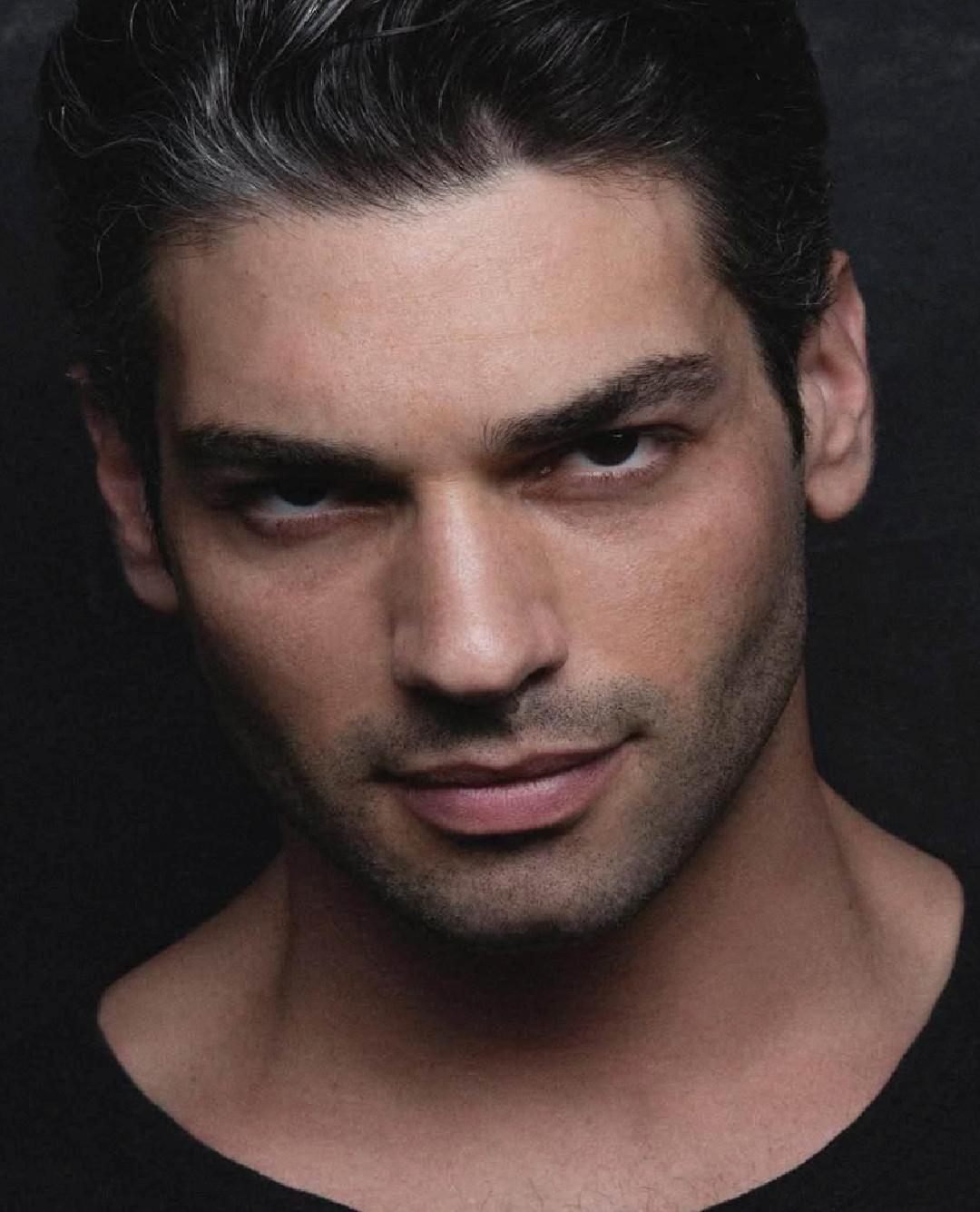 Kuruluş Dizisi’nin Yeni Sezonunda Şükrü Özyıldız’a Özel Karakter: Komutan Vasilius