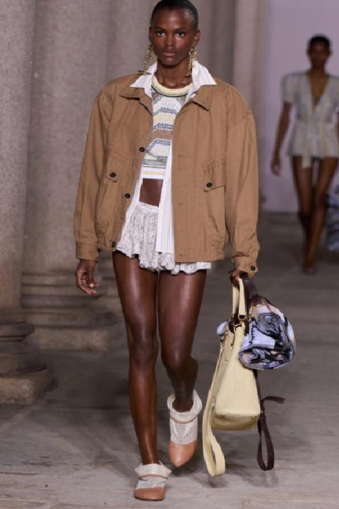 Missoni İlkbahar/Yaz 2026: Plaj Temalı Zarafet ve Şehirli Şıklığın Buluşması