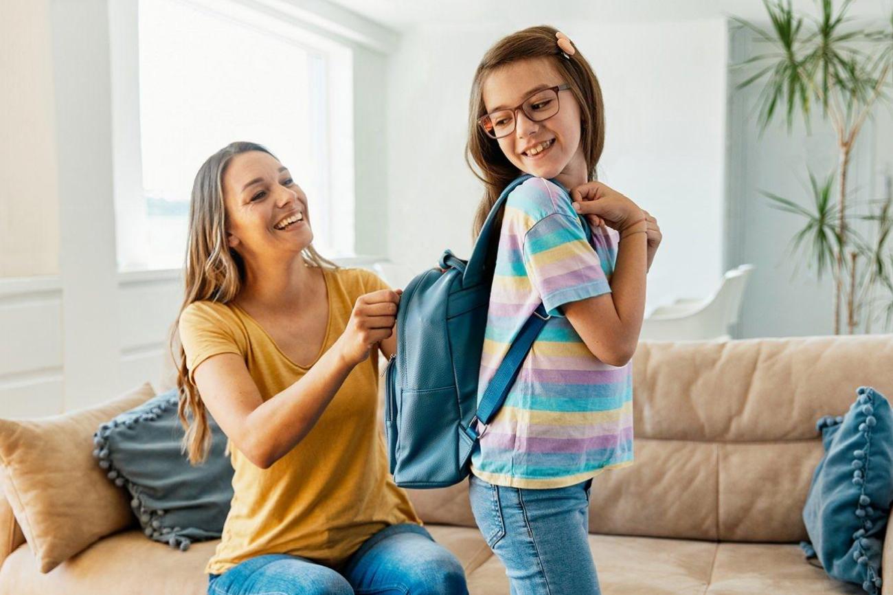 Okula Dönüşte Ailelere Duygusal Rehber: Çocuğun Kaygısını Anlamak ve Güvende Hissettirmek