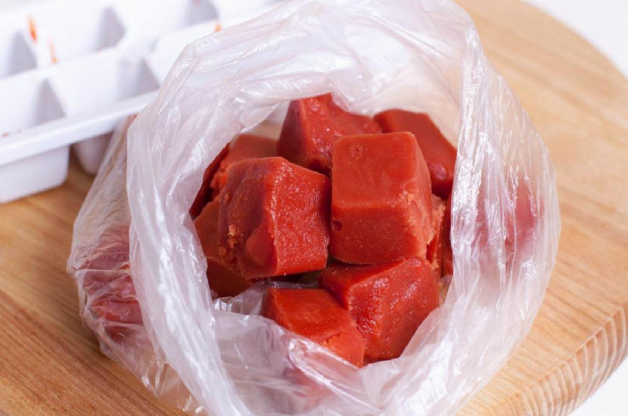 Salçayı Uzun Süre Taze Tutmanın Pratik Yöntemleri