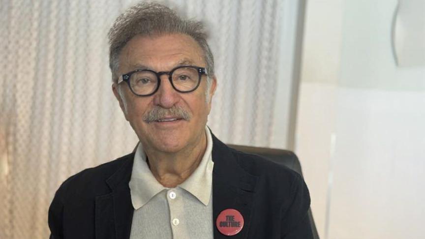 Tamer Levent’in Tarihi ve Sanatsal Dokusu: Evrim Akın ile Ev Gezmesi’nde Sıradışı Bir Ev Turu