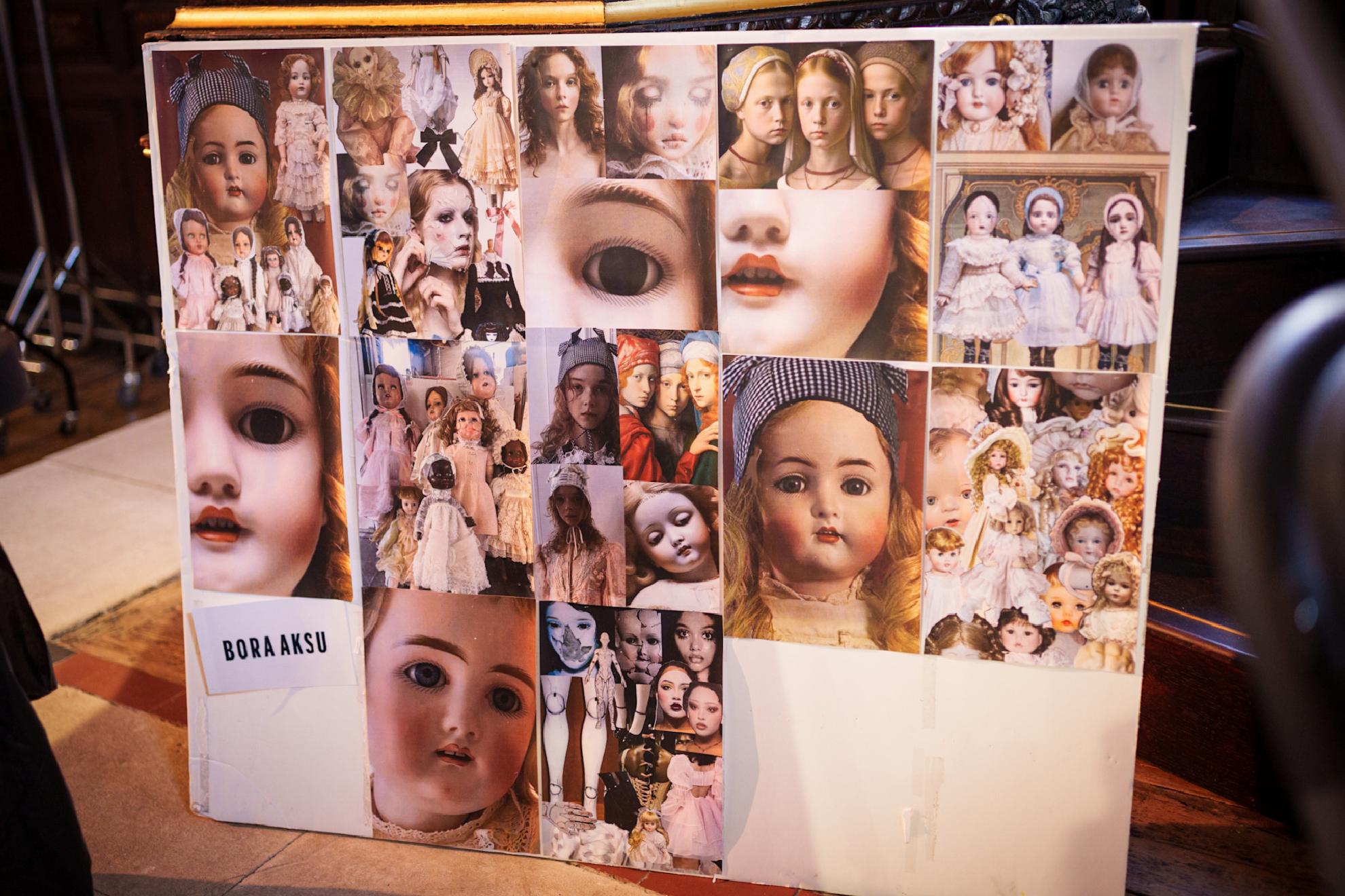 Taş Bebek Estetiği: Bora Aksu’nun Bahar/Yaz 2026 Defilesinde Porselenin Askıya Alınan Masumiyeti