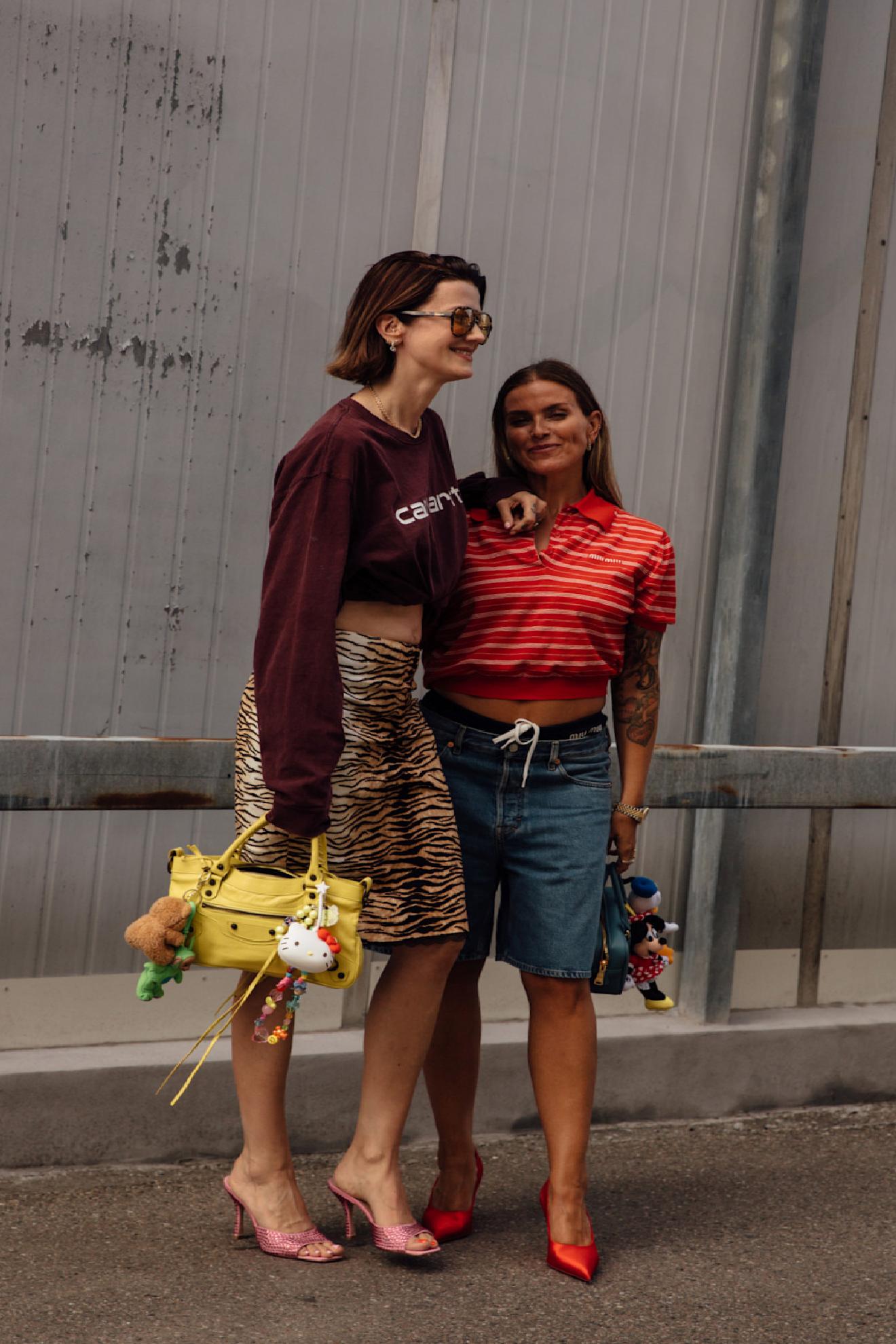 Teatral Dokunuşlar ve Katmanlı Çanta Aksesuarları: Kopenhag Moda Haftası 2025 Sonbahar/Kış Görünümü