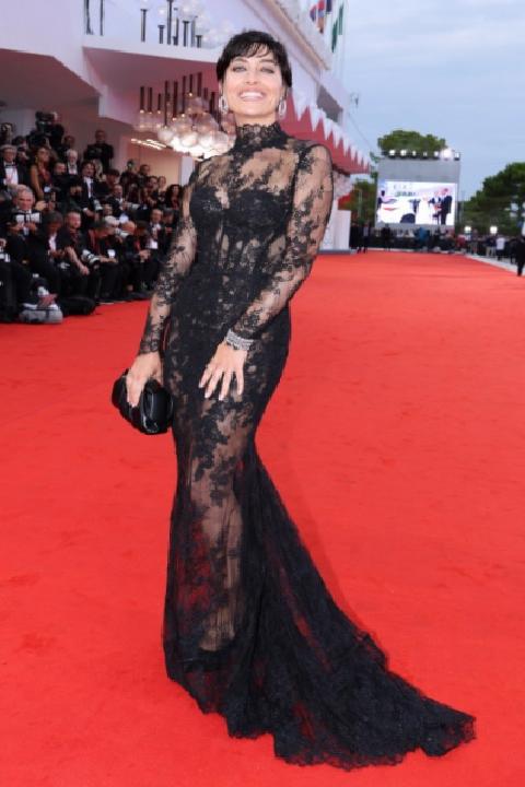 Venedik’te Işıklar ve Orijinal Anlar: 82. Venedik Film Festivali Başladı