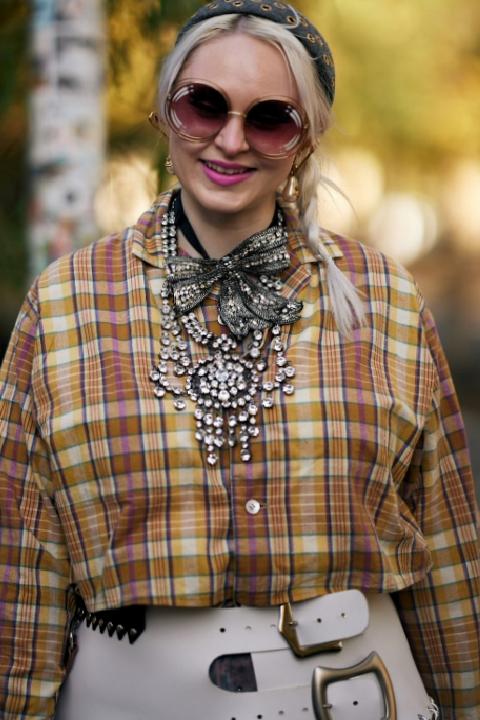 2025 Sonbahar Takı Trendleri: Minimalizmin Ötesinde Karakterli Parçalar