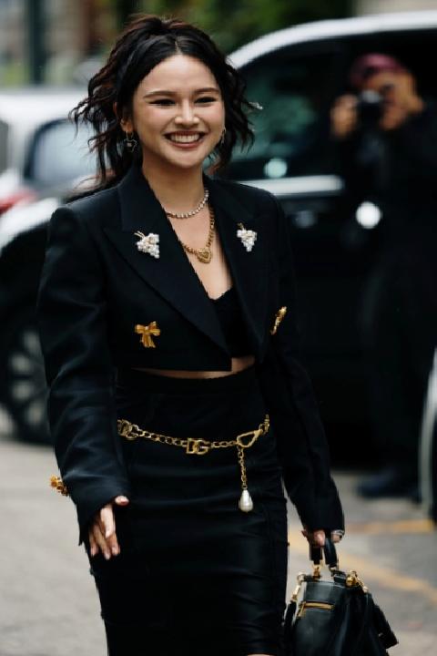 2025 Sonbahar Takı Trendleri: Minimalizmin Ötesinde Karakterli Parçalar