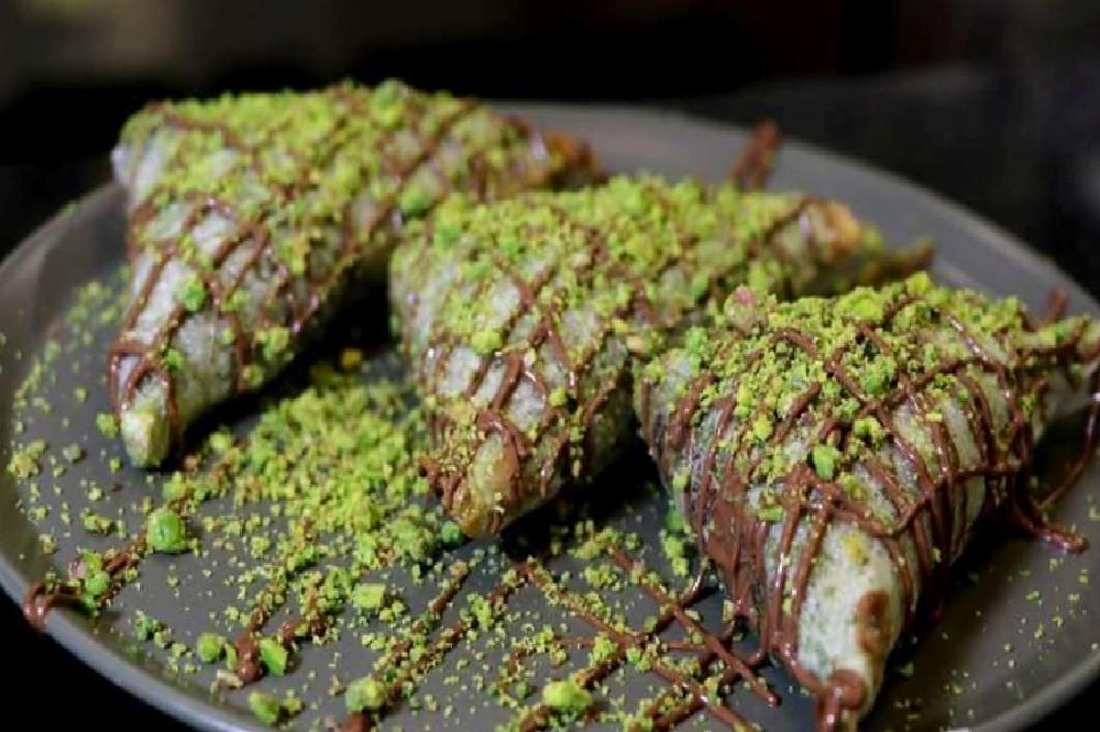 Adana’nın Tatlı Ustası Zeynep Geyik’ten Adana Bombası: Muska Katmerin Çikolatalı Dönemi