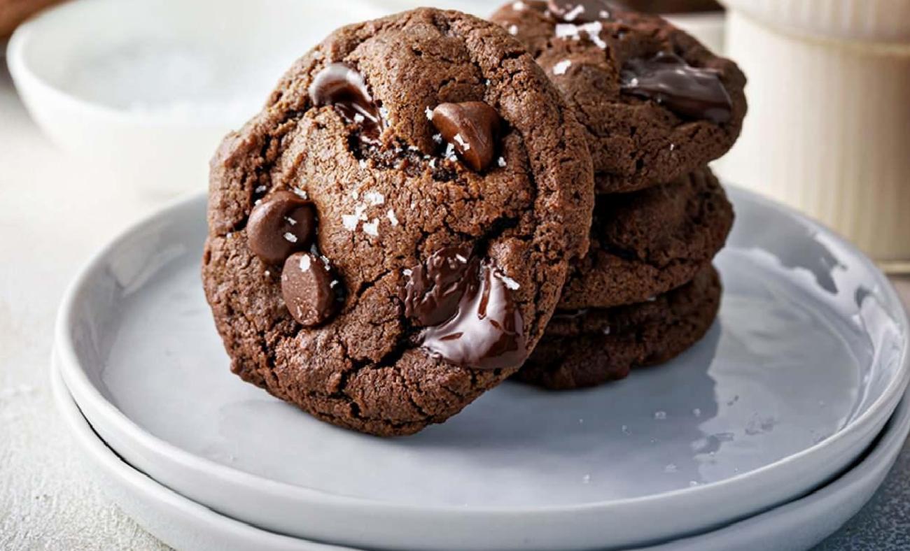 Diyetle Terk Etmeyen Tatlı Krizleri İçin 3 Malzemeli Unsuz ve Şekersiz Fit Kurabiye