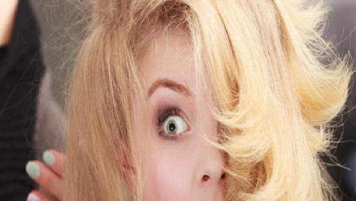 Doğal Saç Spreyi: Su, Aloe Vera ve Yağlarla Kolay Hazırlanan Nemlendirme Karışımı