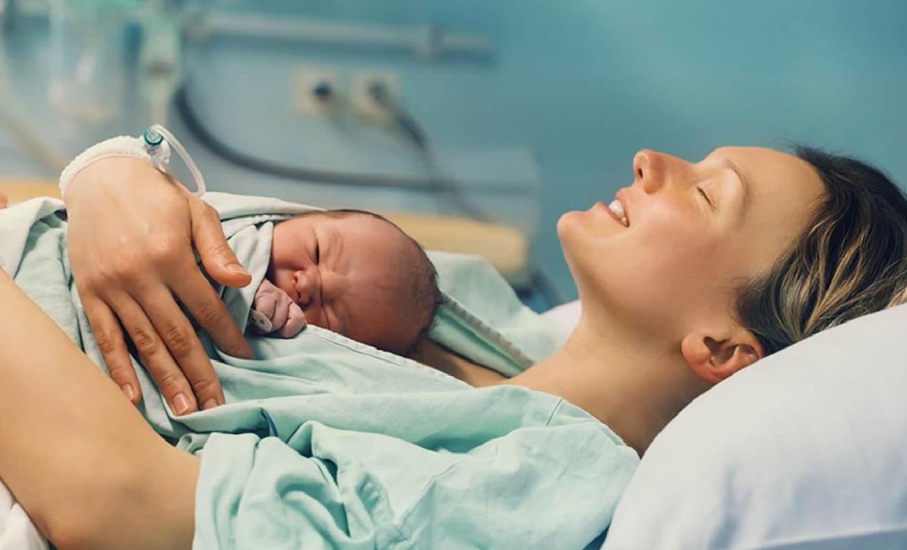 Doğumun Doğal Süreci: Kadın Bedeni ve Hekimlerin Güvenli Destekle Yolu