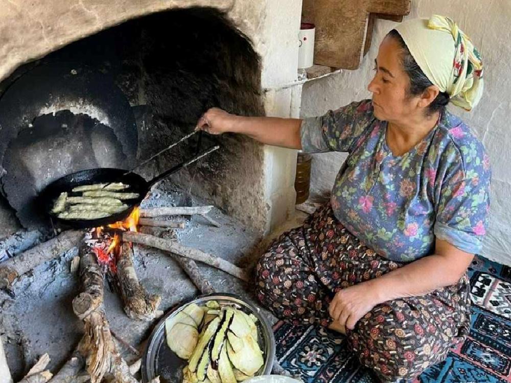 Eğrek Mahallesi’nin Patlıcanı: Sabah Kahvaltılarından Misafir Sofralarına Taşınan Lezzet