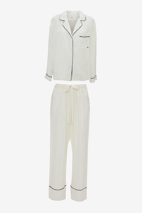 Ev Şıklığını Pijama ile Yükselten Koleksiyon: Konfor ve Stil Bir Arada