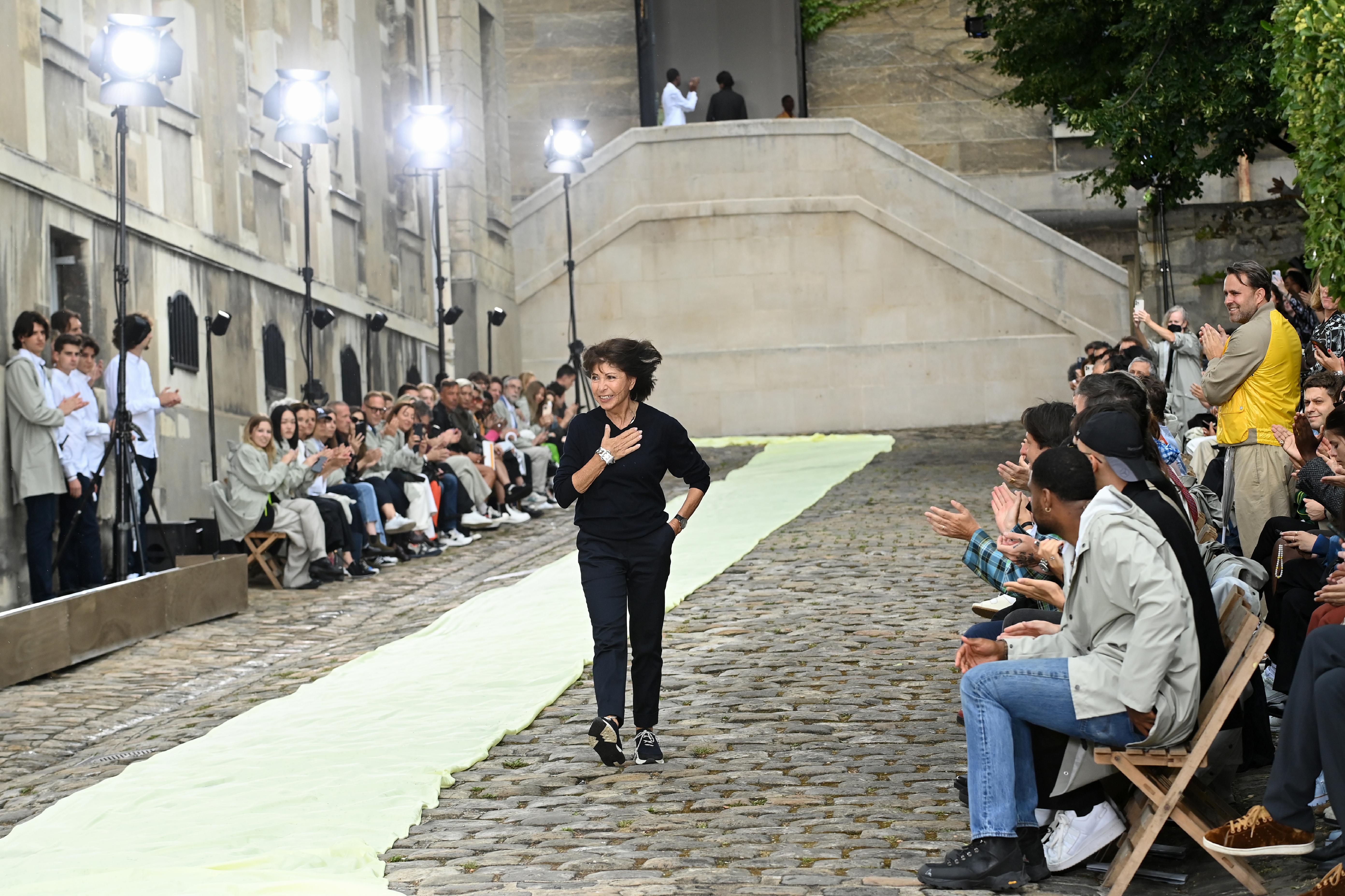 Hermès’te 37 Yıllık İstikrarın Ardında Nichanian Ayrılıyor: Erkek Giyimde Yeni Bir Dönem Başlıyor