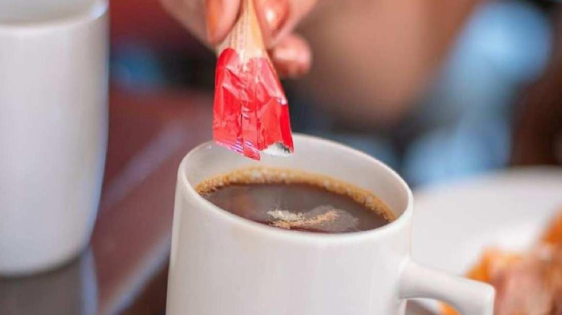 Kafein Poşetleri: Gençler Arasında Hızla Yaygınlaşan Trendin Sağlık Riski