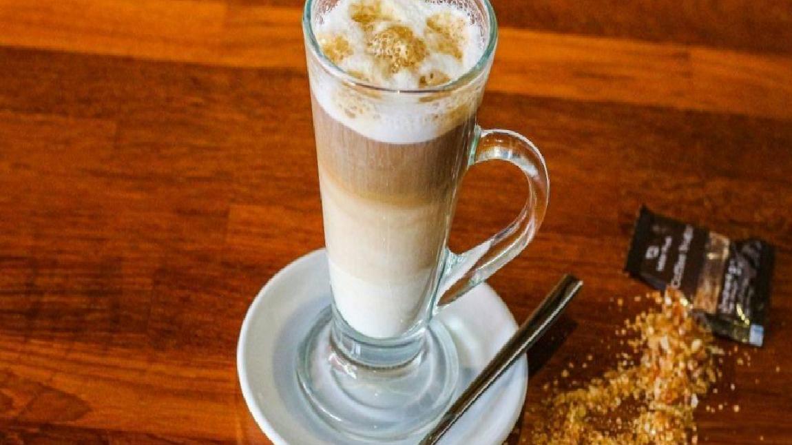 Kafein Poşetleri: Gençler Arasında Hızla Yaygınlaşan Trendin Sağlık Riski