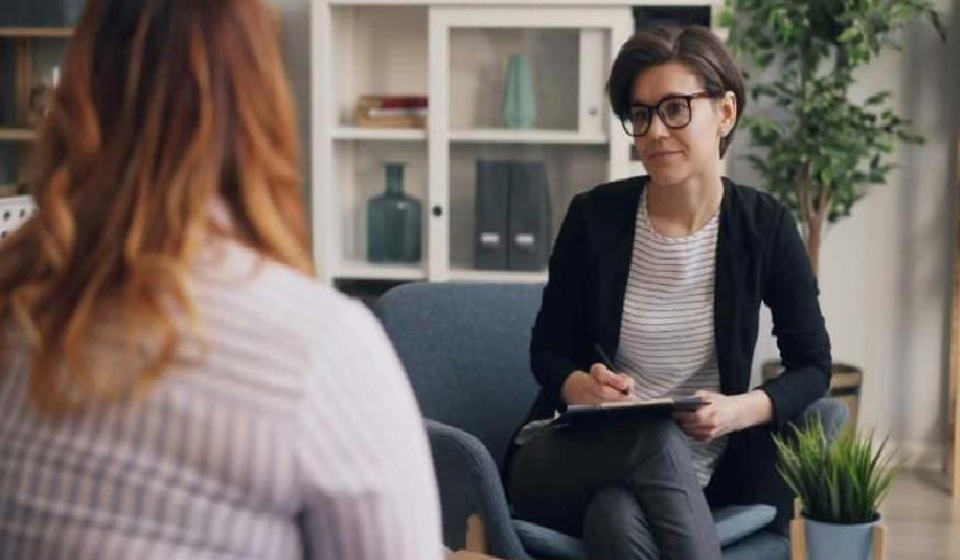 Kardeş Kıskançlığına Zamanında ve Nazikçe Yaklaşım: Ebeveynler İçin Rehber