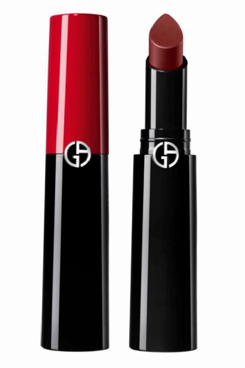 Kış Sofistikesi: Dudaklarda Bordo ve Mor Tonların Yükselişi