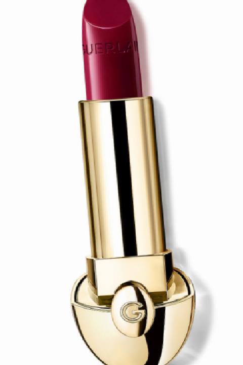 Kış Sofistikesi: Dudaklarda Bordo ve Mor Tonların Yükselişi