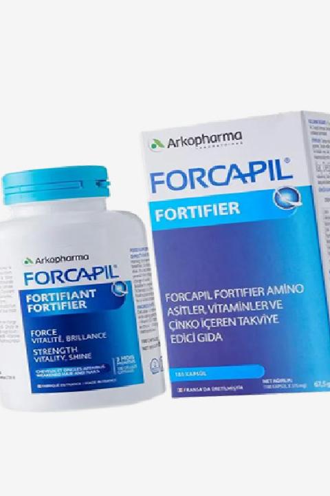 Kıvırcık Saçlar İçin Günlük ve Özel Gün Stili Rehberi: Nem, Isı Koruması ve Doğal Bukle Şekillendirme