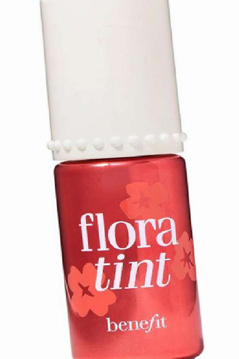 Ofis Çekmecenizde Güzellik Kurtarıcıları: Gün Boyu Ferahlık ve Enerji