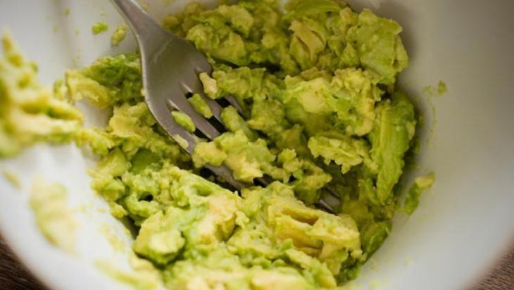 Saç Bakımında Avokado ve Doğal Karışımlarla Nemlendirme Rehberi