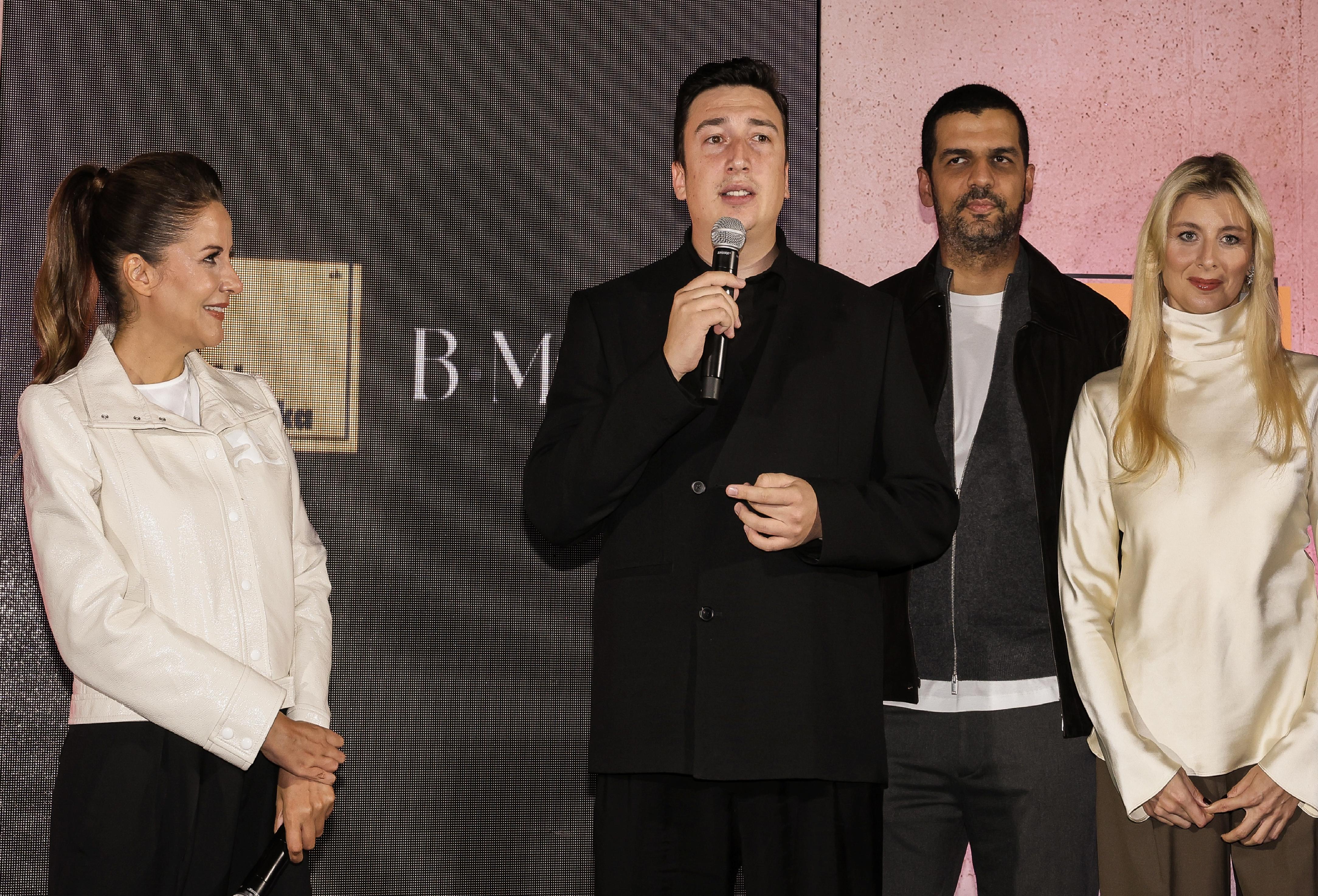 Semt Çocuğu: Mahalle Ateşi ve Futbolun Arkadaşlığı Dikey Ekranda