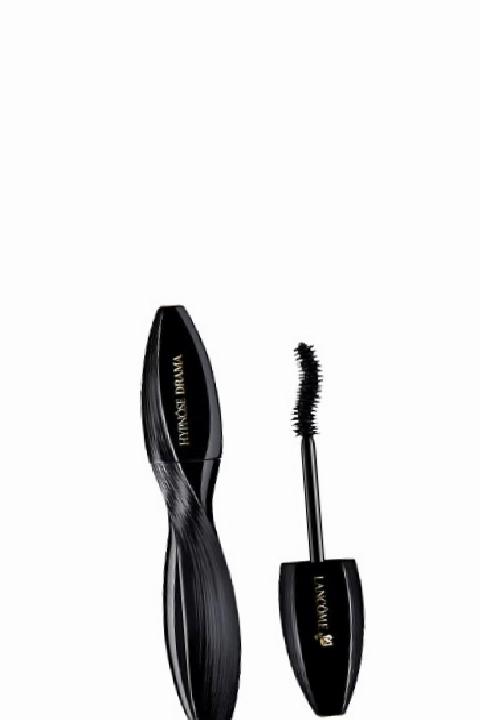 Sonbahar Içi Makyaj Çantası: Günlükten Geceye Taşınan Güzellik Rutini