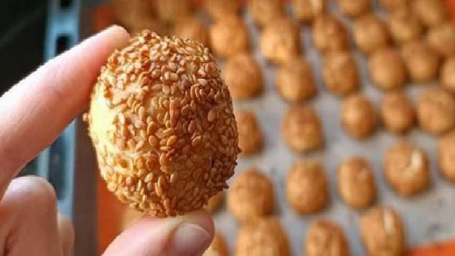 Tahinin Zengin Aromasıyla Tahta Sıcaklığında Tahinli Simit Kurabiye Tarifi